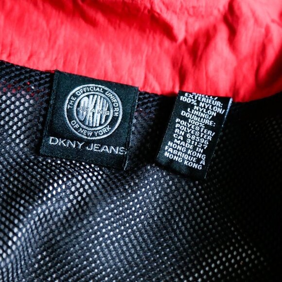 Vintage  90s DKNY Jeans Oversized Red Nylon Jacketb - Picture 12 of 13